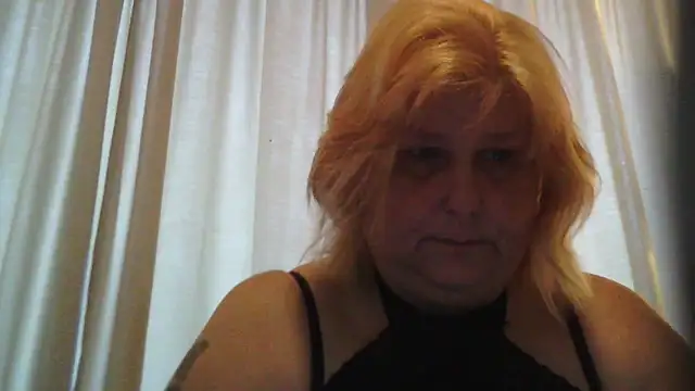 Snapshot of Sylviastar46 chatting on 11-28-25, 08:50 Sylviastar46 online show from 11-28-25, 08:50
