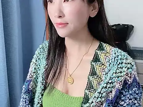 Snapshot of Doris-658 chatting on 12-02-25, 01:11 Doris-658 online show from 12-02-25, 01:11