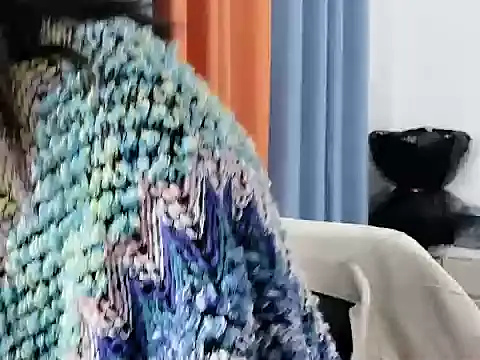 Snapshot of Doris-658 chatting on 12-05-25, 01:14 Doris-658 online show from 12-05-25, 01:14