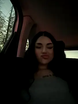 babygirllilly online show from 10-29-25, 02:19