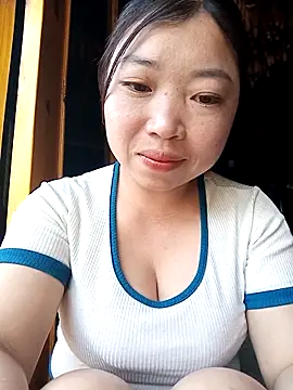 julybe online show from 03-02-26, 08:43