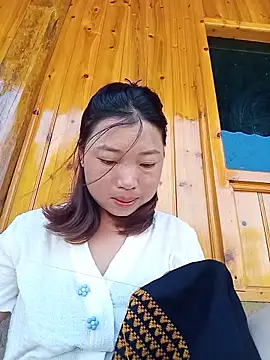 julybe online show from 05-26-26, 07:48