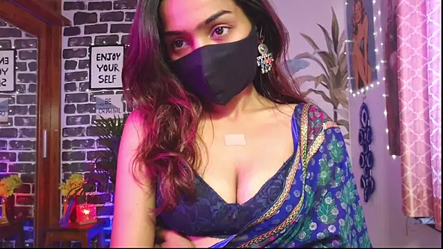 Saloni9 online show from 04-06-26, 04:21