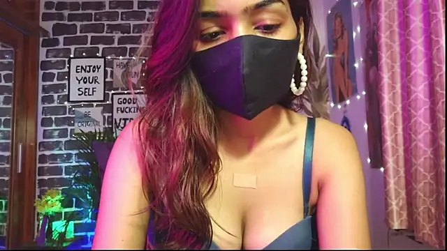 Saloni9 online show from 04-07-26, 12:44