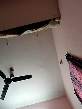 pujapujarrrr online show from 11-23-25, 05:51