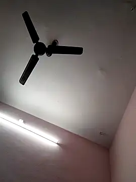 pujapujarrrr online show from 12-16-25, 05:34