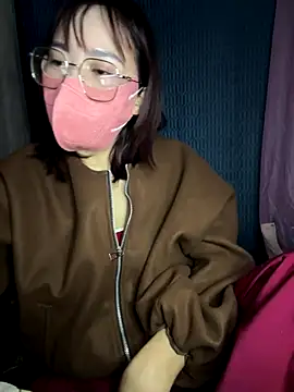 Snapshot of gino-sex chatting on 12-17-25, 01:17 gino-sex online show from 12-17-25, 01:17