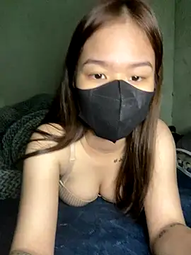 Snapshot of BUNNY050465 chatting on 12-17-25, 05:41 BUNNY050465 online show from 12-17-25, 05:41