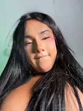 Snapshot of Vale_prado chatting on 06-24-26, 10:20 Vale prado online show from 06-24-26, 10:20
