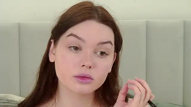 VickiBanx online show from 02-24-26, 04:10