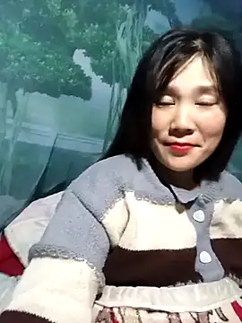 Snapshot of -Lana-123 chatting on 11-05-25, 02:39 -Lana-123 online show from 11-05-25, 02:39