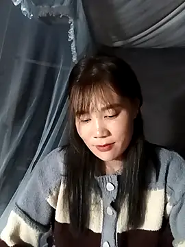 Snapshot of -Lana-123 chatting on 11-09-25, 11:41 -Lana-123 online show from 11-09-25, 11:41