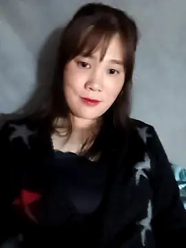 Snapshot of -Lana-123 chatting on 11-15-25, 12:34 -Lana-123 online show from 11-15-25, 12:34