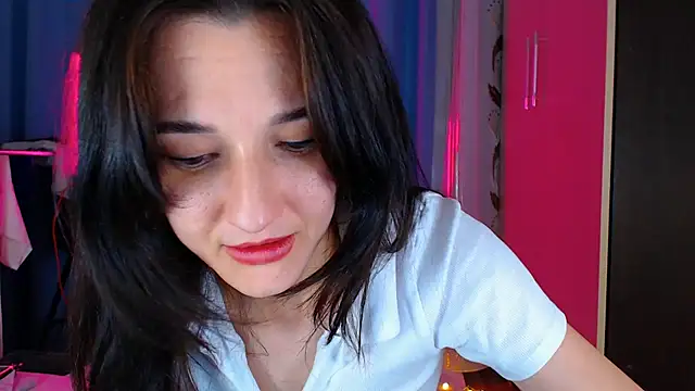 Dorotty  online show from 11-03-25, 12:24