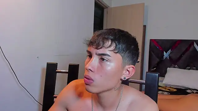 MollyandFher online show from 11-18-25, 11:37