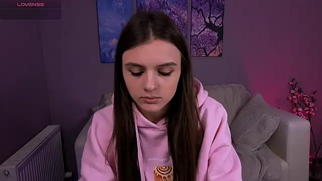 lisa dark  online show from 01-18-26, 12:09