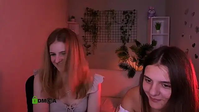 Snapshot of lisa_dark_ chatting on 06-26-26, 03:22 lisa dark online show from 06-26-26, 03:22