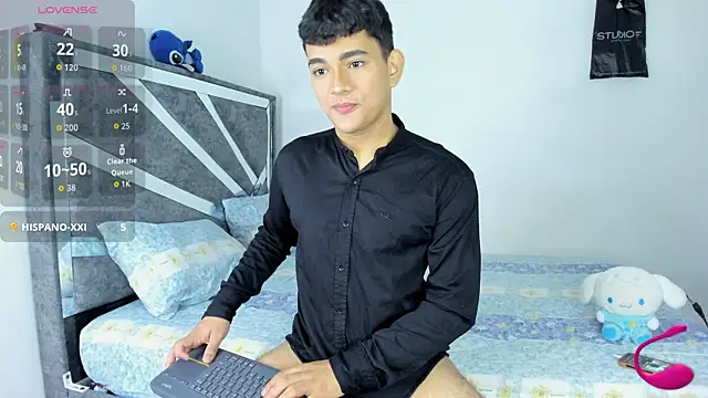 Snapshot of niall_falconn chatting on 11-17-25, 06:57 niall falconn online show from 11-17-25, 06:57