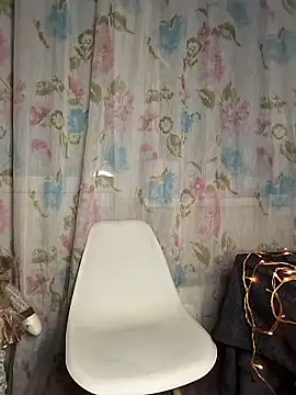 Snapshot of Elle_Milfa chatting on 01-08-26, 02:30 Elle Milfa online show from 01-08-26, 02:30