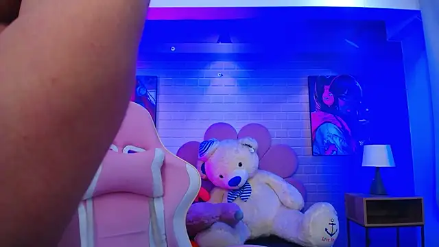 roseefancy19 online show from 03-22-26, 12:19