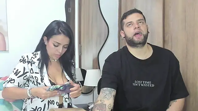 MailynAndNick online show from 12-23-25, 03:26