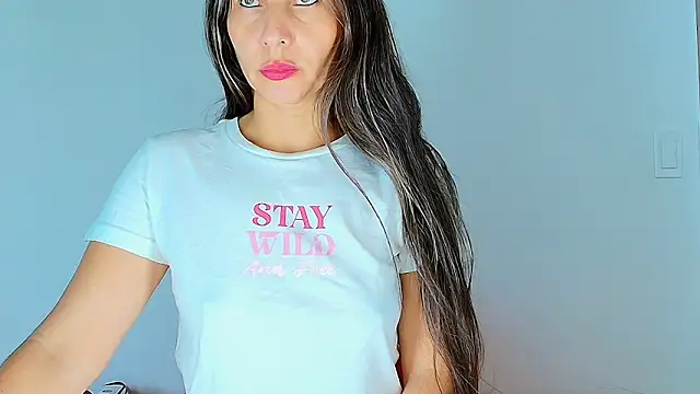 Snapshot of alana_pink95 chatting on 03-05-26, 12:23 alana pink95 online show from 03-05-26, 12:23