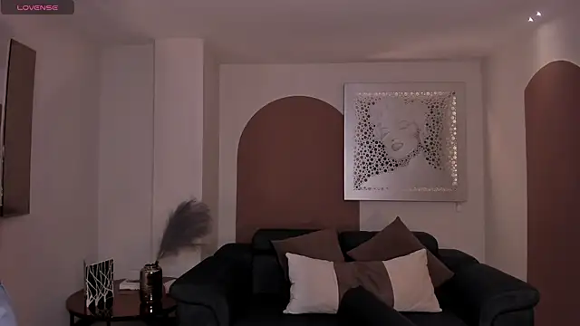 LaurentRosse1 online show from 04-19-26, 06:10