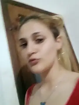 Snapshot of larubia_arg chatting on 11-04-25, 04:00 larubia arg online show from 11-04-25, 04:00