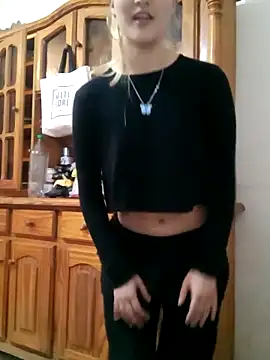 Snapshot of larubia_arg chatting on 11-07-25, 05:07 larubia arg online show from 11-07-25, 05:07