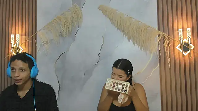 Snapshot of DamianandEva chatting on 05-05-26, 01:19 DamianandEva online show from 05-05-26, 01:19