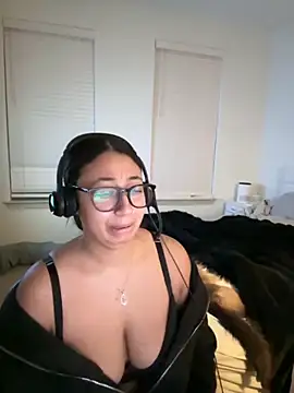 minha baby online show from 11-28-25, 12:52