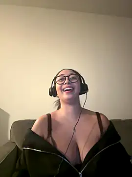 minha baby online show from 12-18-25, 07:14