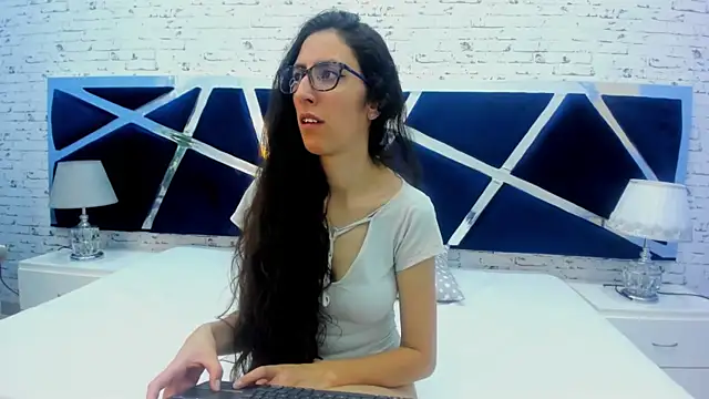 GirafMusic online show from 01-11-26, 01:27