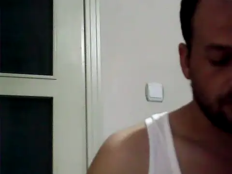 Snapshot of expenser37 chatting on 11-11-25, 04:18 expenser37 online show from 11-11-25, 04:18