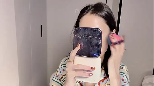 yuyu-33 online show from 11-22-25, 03:38