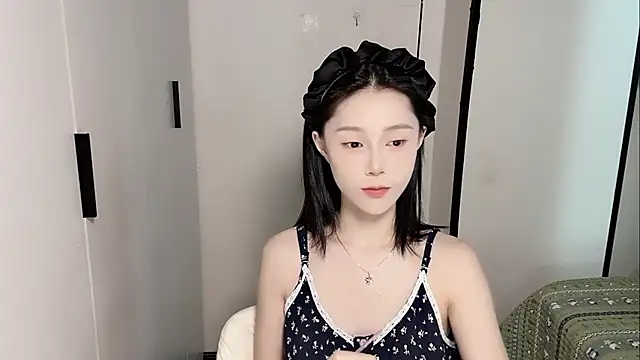 yuyu-33 online show from 07-28-26, 02:18