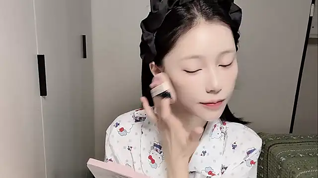 yuyu-33 online show from 07-30-26, 03:49