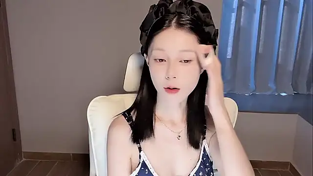 yuyu-33 online show from 08-06-26, 12:56