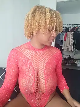 EvonyFoxxx online show from 01-07-26, 05:04