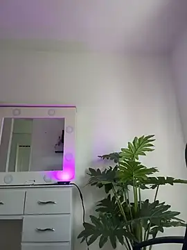 BabyLauritaa online show from 07-18-26, 08:01