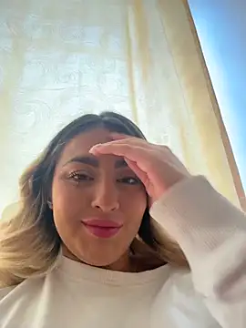 Elina Hills online show from 03-30-26, 02:40