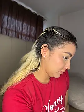 Elina Hills online show from 04-16-26, 09:39