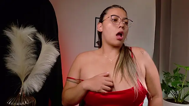 Zara Nova online show from 04-23-26, 05:37