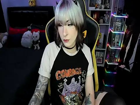 Snapshot of Yummy_dark chatting on 01-12-26, 10:15 Yummy dark online show from 01-12-26, 10:15