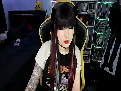 Snapshot of Yummy_dark chatting on 04-03-26, 03:59 Yummy dark online show from 04-03-26, 03:59