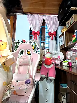 Snapshot of Okleotina9 chatting on 11-21-25, 12:48 Okleotina9 online show from 11-21-25, 12:48