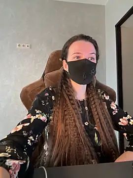 Snapshot of ZlatoslavaLo chatting on 11-11-25, 05:51 ZlatoslavaLo online show from 11-11-25, 05:51