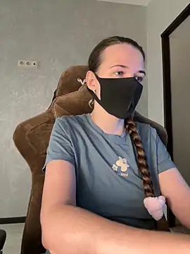 Snapshot of ZlatoslavaLo chatting on 11-13-25, 07:51 ZlatoslavaLo online show from 11-13-25, 07:51