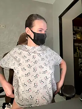 Snapshot of ZlatoslavaLo chatting on 11-14-25, 06:23 ZlatoslavaLo online show from 11-14-25, 06:23