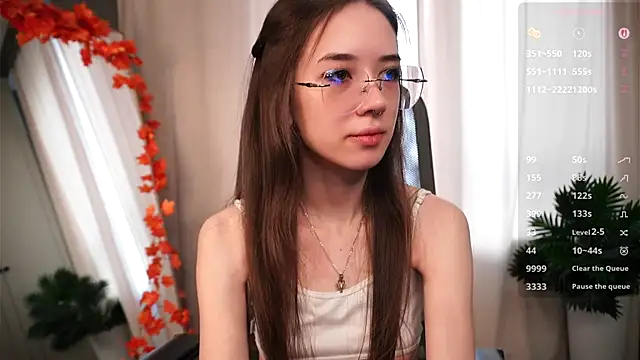 tinyanie online show from 11-16-25, 05:35